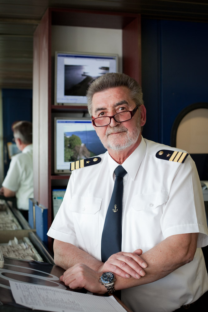 Nele Gülck – Wolfgang Adler, Kapitän, Wedel nele-guelck-portrait-12.jpg