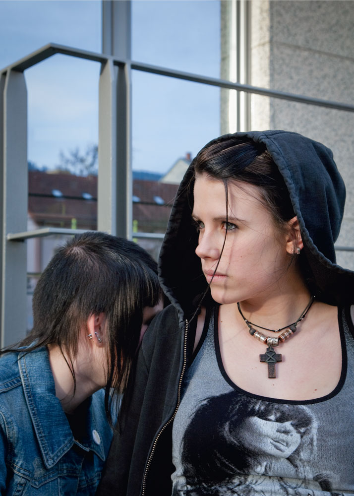 Nele Gülck – Inga + Julia, Lehrlingswohnheim, Freiburg nele-guelck-portrait-13.jpg